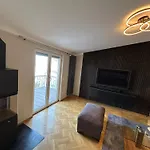 Katy & David Apartments